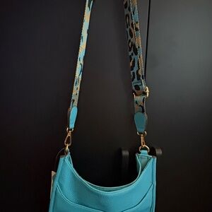 FASHION Turquoise Leather Crossbody Bag with Patterned Strap
